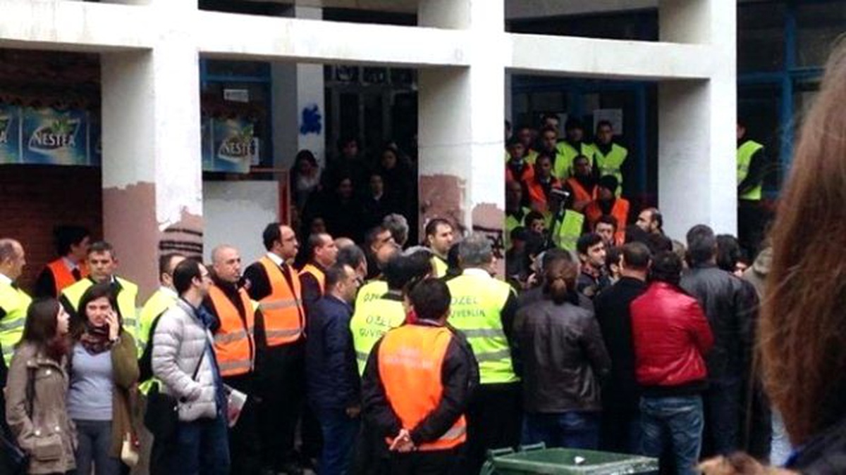Basın Açıklaması Yapmak İsteyen 21 Öğrenci Gözaltına Alındı