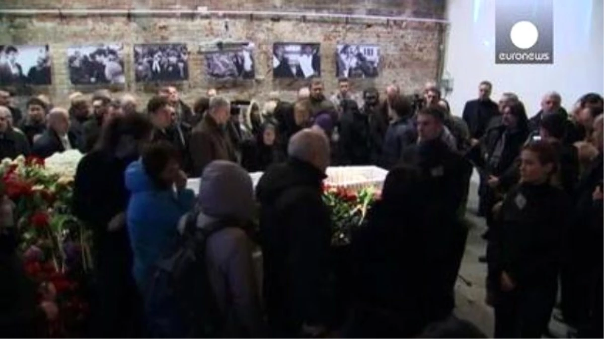 Boris Nemtsov İçin Moskova\'da Cenaze Töreni Düzenlendi
