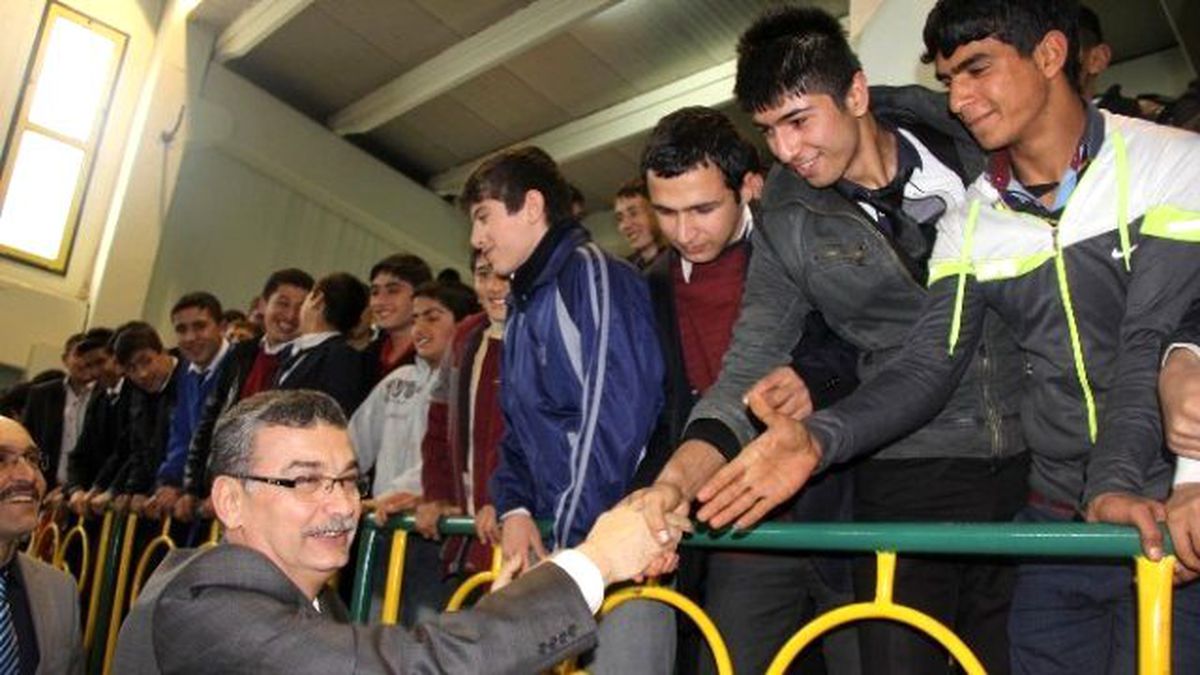Büyükşehir\'den Amatör Sporculara Malzeme Desteği