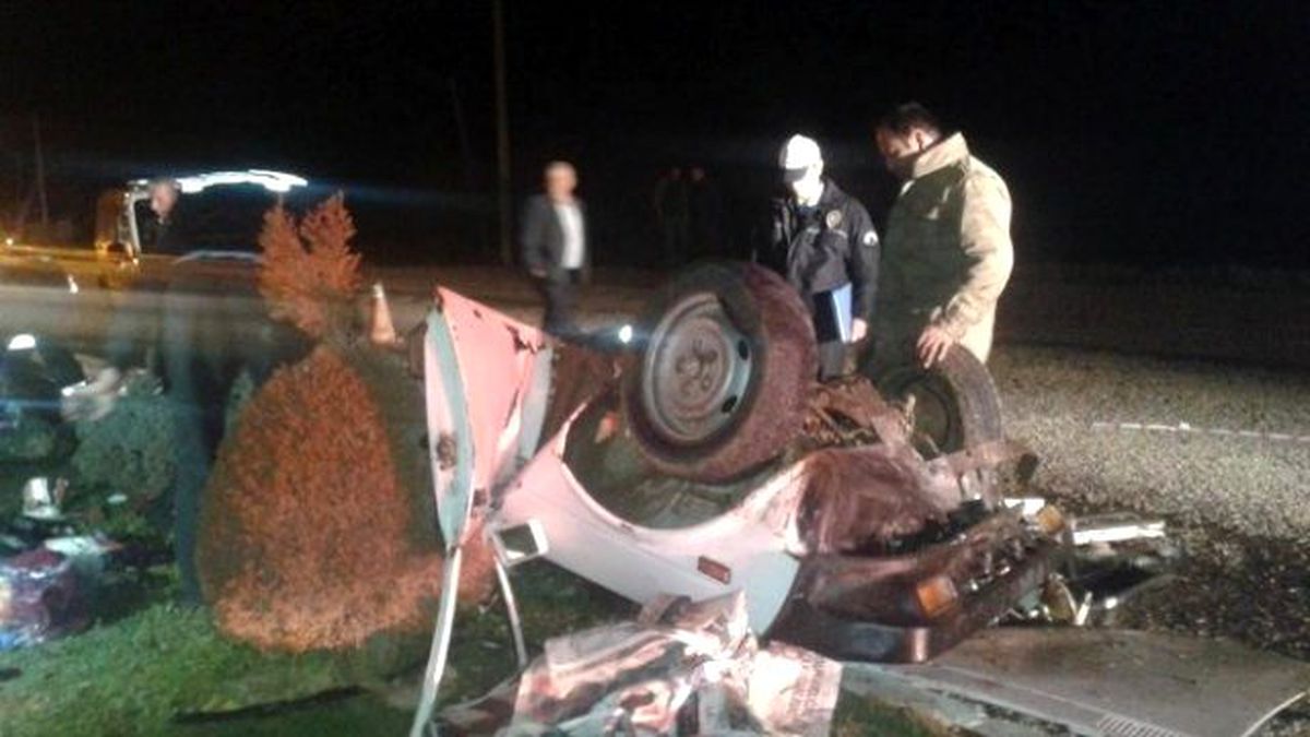 Denizli\'de Trafik Kazası: 2 Ölü, 5 Yaralı