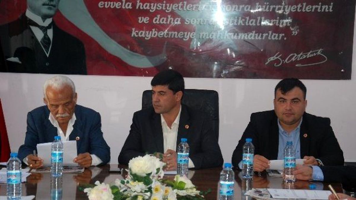 Karaisalı Belediye Meclisinde Kadınlar Günü Kutladı