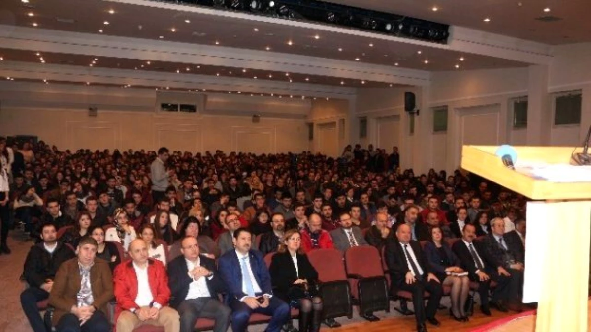 Kariyer Zirvesi Gençlere Işık Tuttu