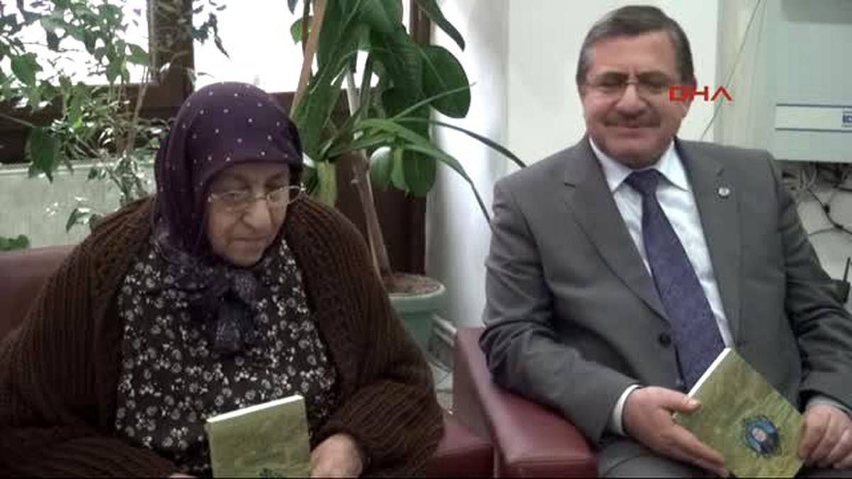 Kayseri 85 Yaşında İlk Şiir Kitabını Çıkarttı