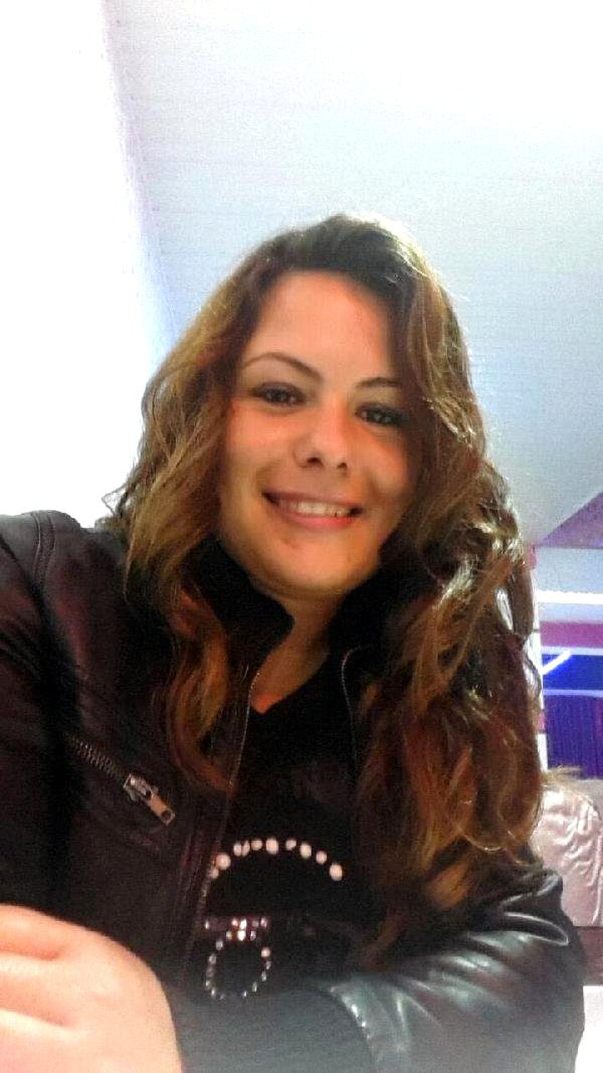 Lenf Kanserli Sibel, İsveç\'e Sevk Beklerken Öldü