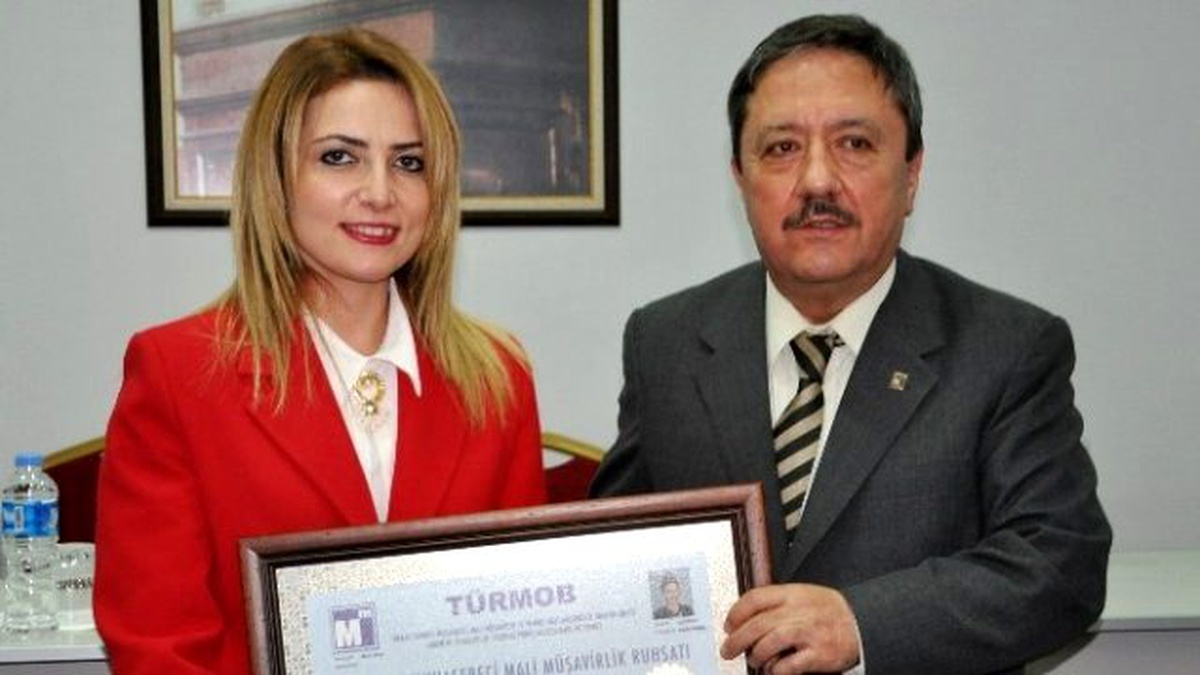 Manisa\'da Yeni Mali Müşavirlere Ruhsatları Verildi
