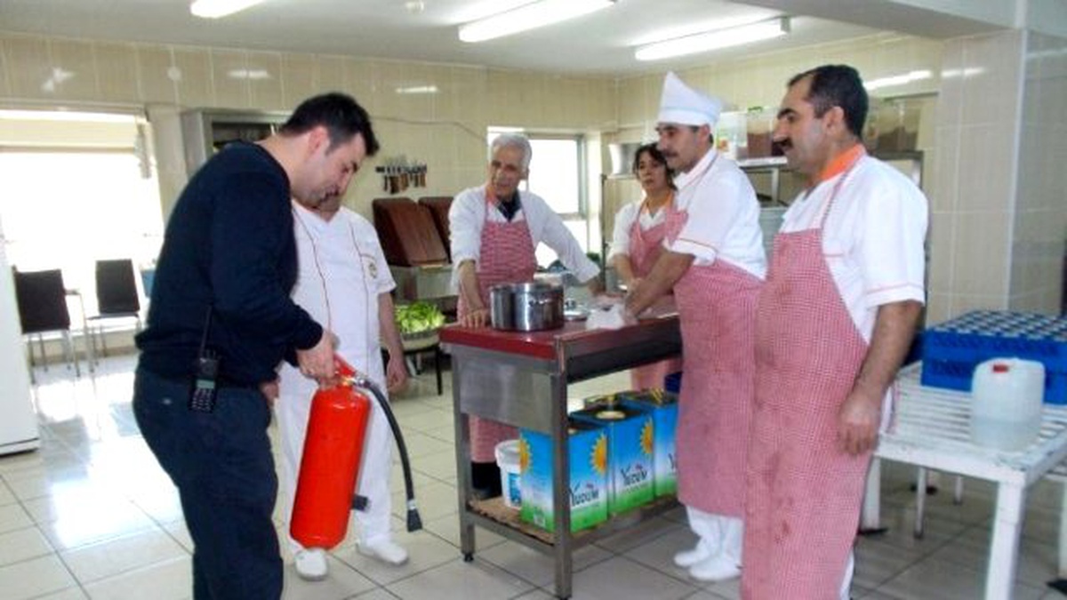 Sağlık Çalışanlarına Afet ve Tehlikeler Eğitimi