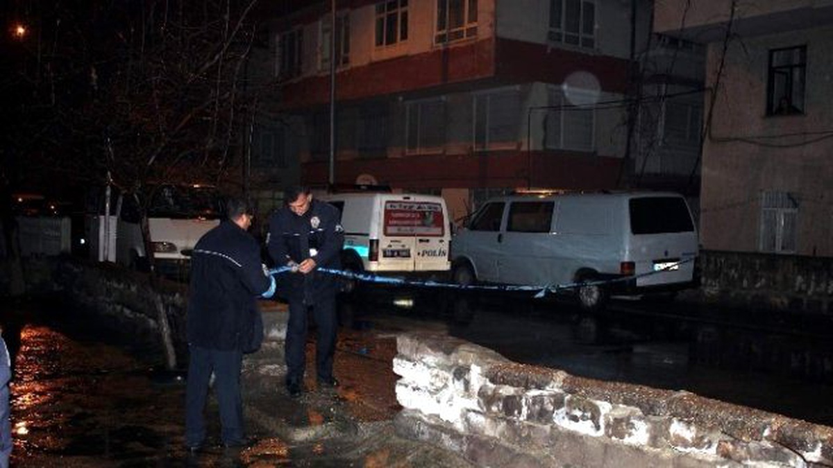 Şüpheli Cisim Polisi Alarma Geçirdi