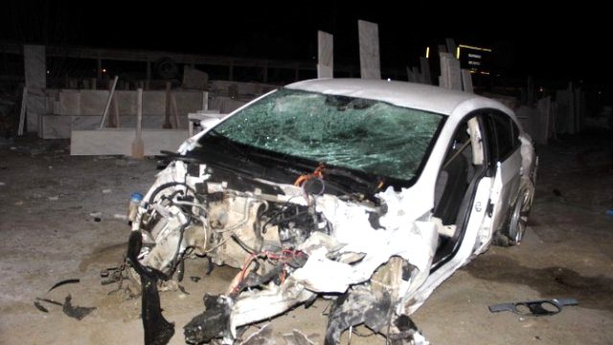 Tarlaya Uçan Otomobilin Sürücüsü, Hayatını Kaybetti