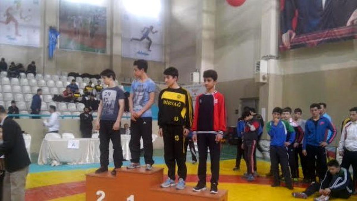 Türkiye Güreş Şampiyonası Katılmayı Hak Eden Sporcuya Tebrik