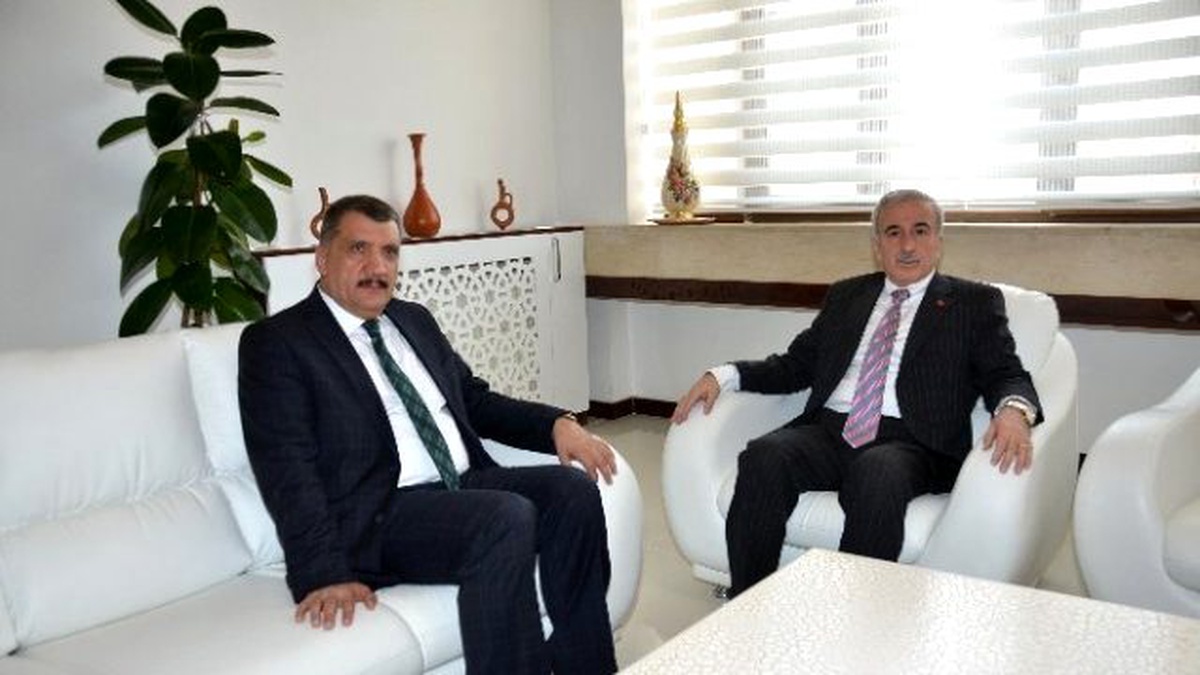 Vali Süleyman Kamçı, Başkan Gürkan\'ı Ziyaret Etti