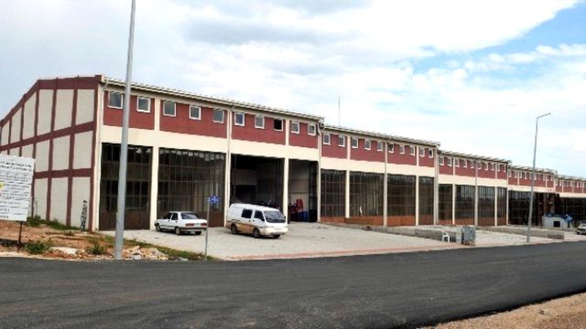 Varsak Sanayi Sitesi\'nin Yolları Asfaltlandı