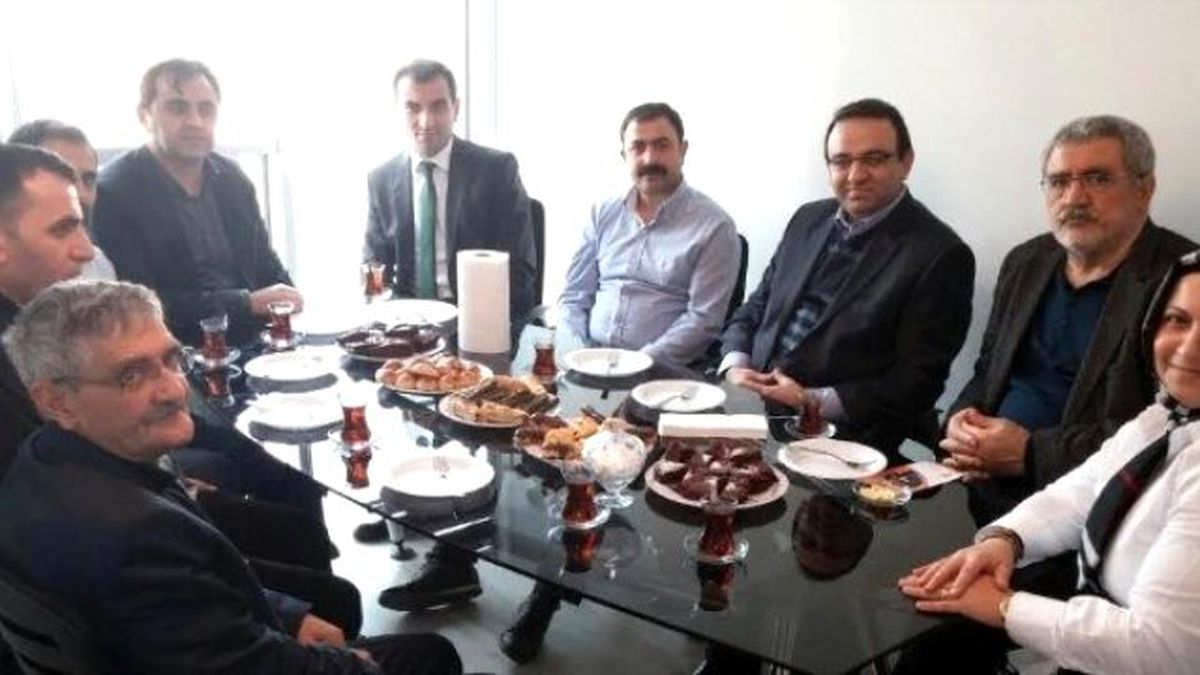 Ak Partili Kurtaran\'a Hemşerilerinden Destek