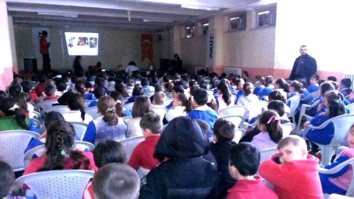 Akut Afyonkarahisar Şubesi "Deprem Haftası" Etkinliklerine Başladı