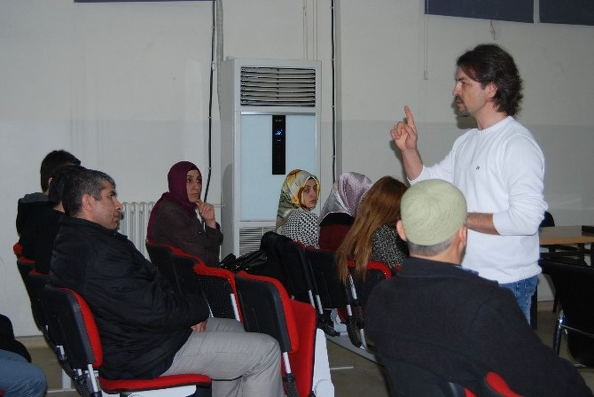 İdil\'de Madde Bağımlılığı Semineri Düzenlendi
