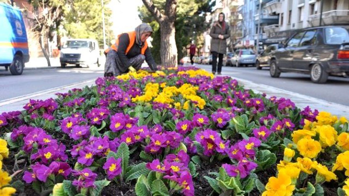 Isparta Bahara Hazırlanıyor