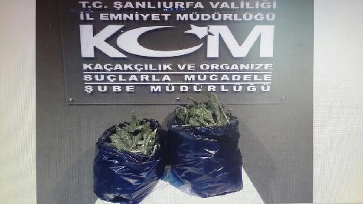 Otomobil Bagajında 16 Kilo Esrar Ele Geçirildi