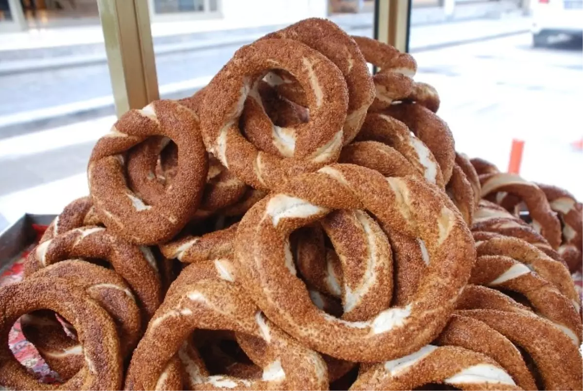 Simit Yerlerinin İhalesi Yapıldı