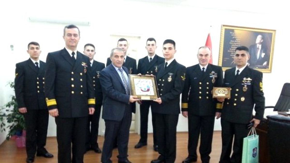 Vali Cebiroğlu Bahriyelileri Ağırladı