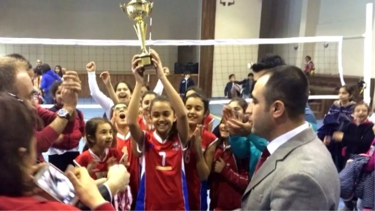 Voleybolda Kupa Bahçeşehir\'in