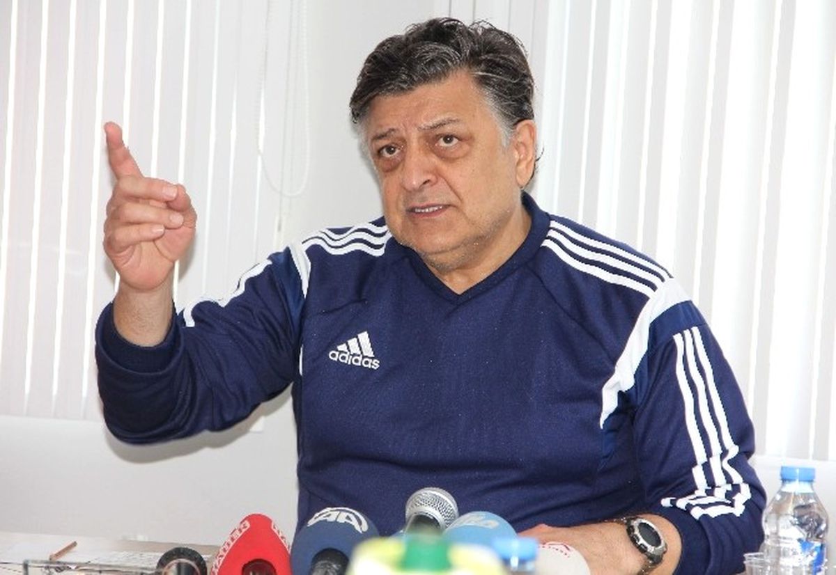 Yılmaz Vural\'dan Futbolculara Uyarı