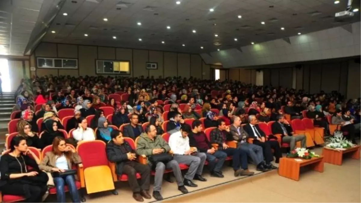 Yyü\'de "Farklı Perspektiflerden Okul Öncesi Eğitim" Paneli