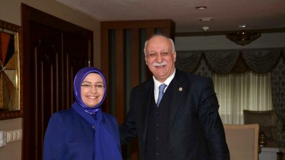 Atabek, Şemsi Bayraktar\'la Değerlendirme Yaptı