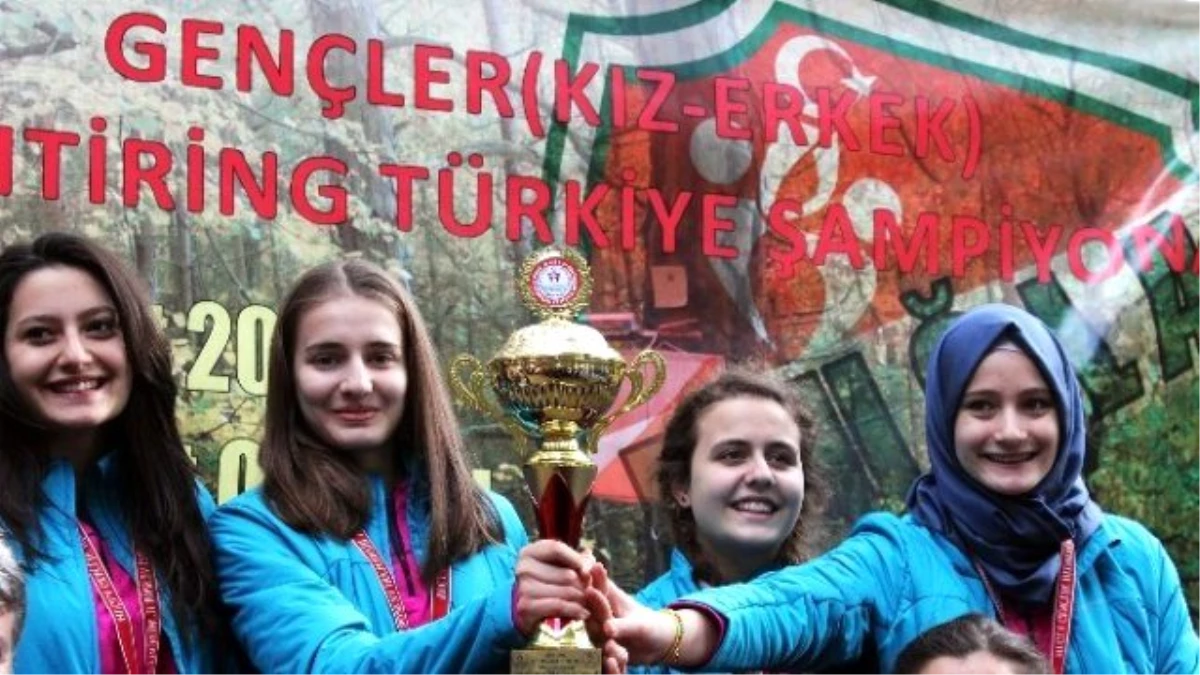 Başbakan\'ın Kızının Okulu Avrupa Şampiyonasına Gidiyor