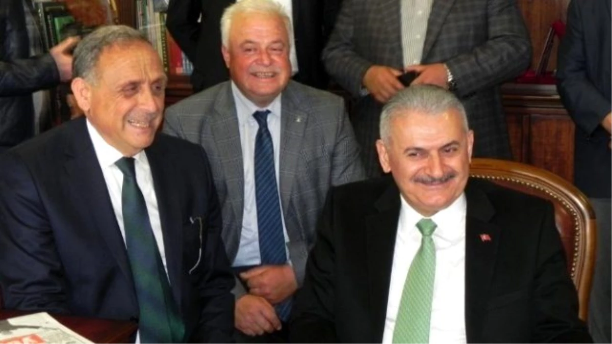 Binali Yıldırım ve Aziz Kocaoğlu Ödemiş\'te Buluştu