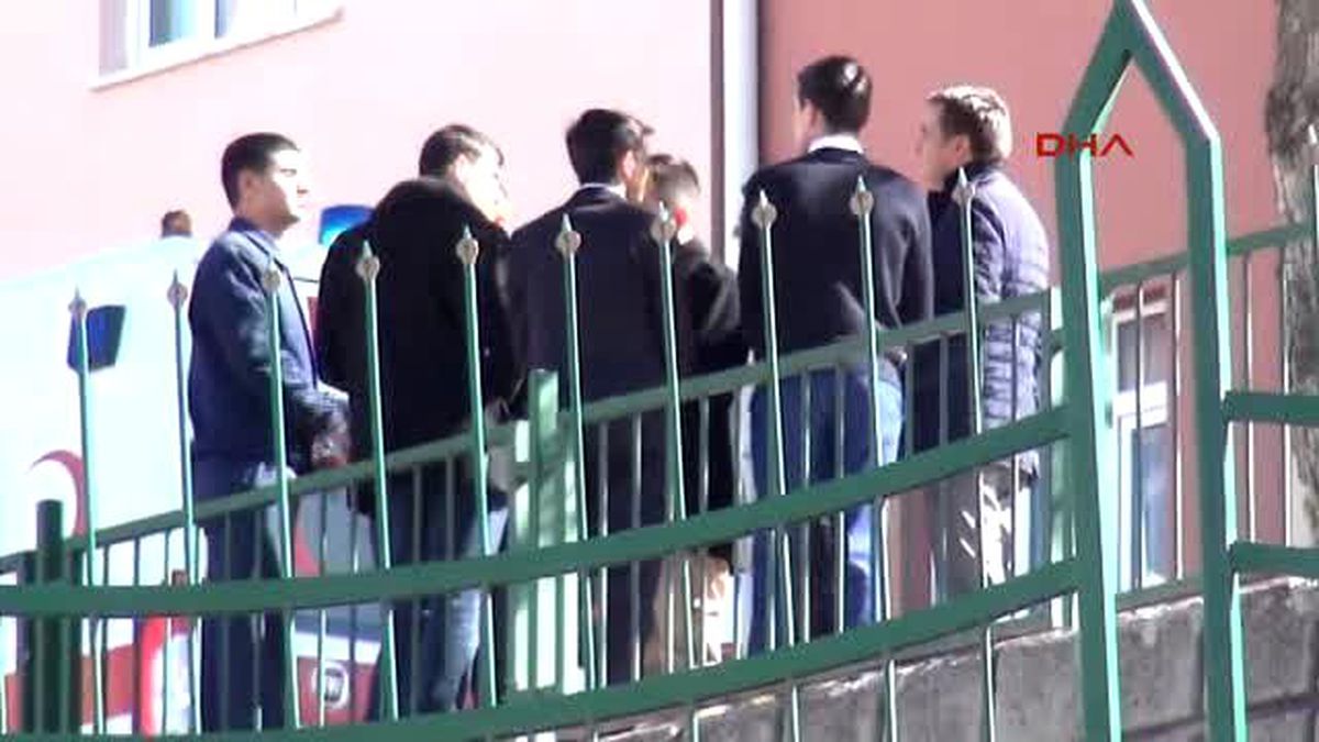 Eskişehir Ambulanslar Şehit Pilotların Kaldığı Askeri Lojman? Da