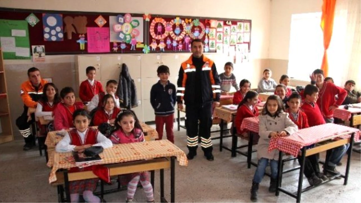 Mehmet Akif Ersoy İlkokulunda Deprem Tatbikatı Gerçeği Aratmadı