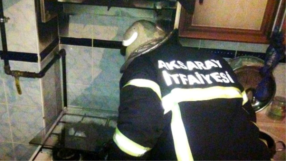 Aksaray\'da Mutfaktaki Yangın Korkuttu