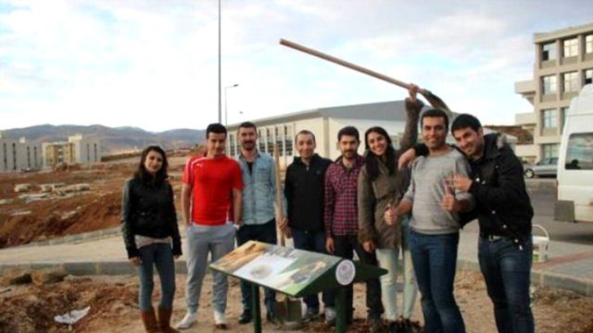 Sokak Hayvanları İçin Mama Kapları Hazırlandı