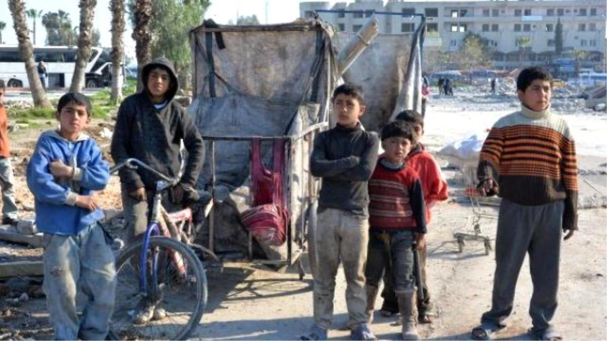 Mersin\'de Suriyeli Çocuklar Atık Topluyor