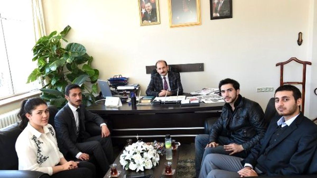 Azerbaycanlı Öğrencilerden Uşak Ziyareti