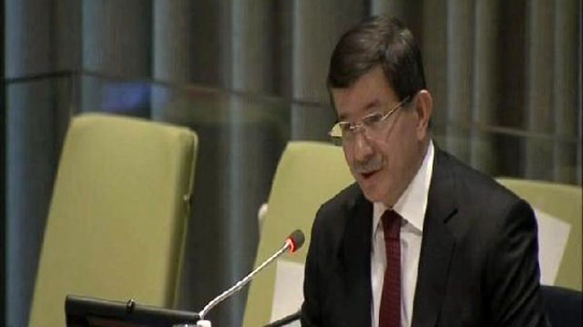 Başbakan Davutoğlu: Türkiye BM Kadın Ajansını Her Alanda Desteklemektedir
