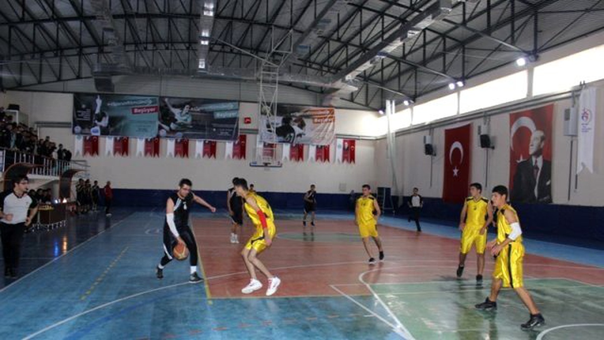 Basketbol Müsabakalarında Final Koleji Şampiyon Oldu