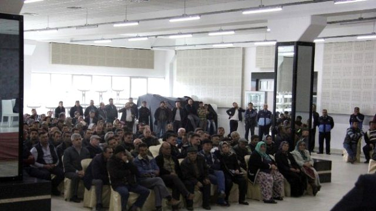 Burhaniye\'de Yeni Pazar Yeri İçin Kuralar Çekildi