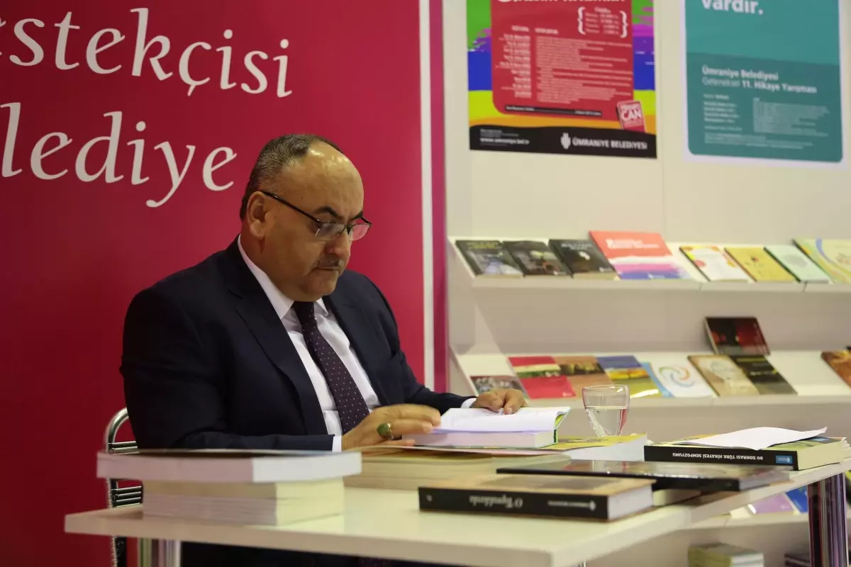 Cnr Expo Kitap Fuarında Ümraniye Rüzgârı Esti