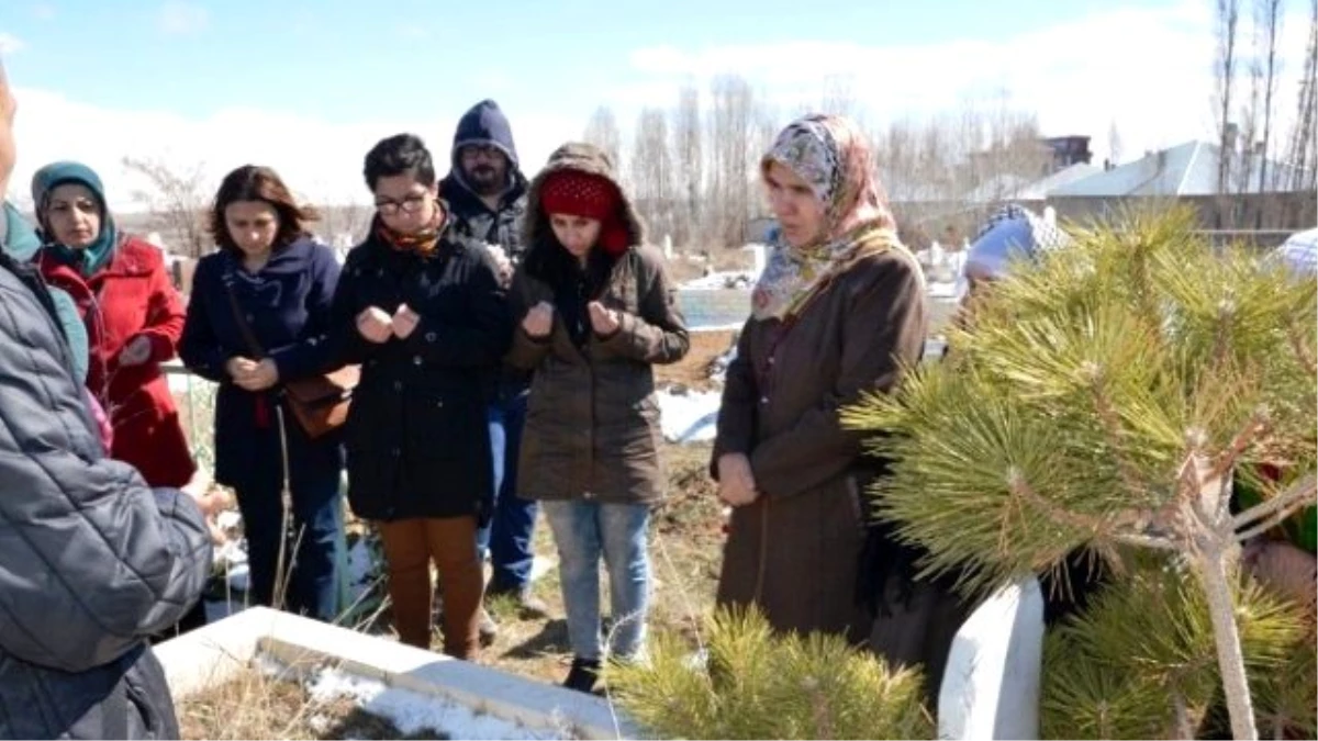 Erciş Belediyesi\'nden Kadınlara Ücretsiz Ulaşım