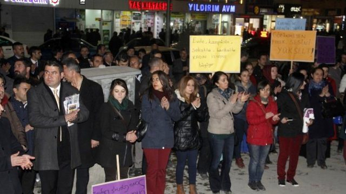 Hakkari Kesk Kadın Meclisi Yürüyüş Düzenledi