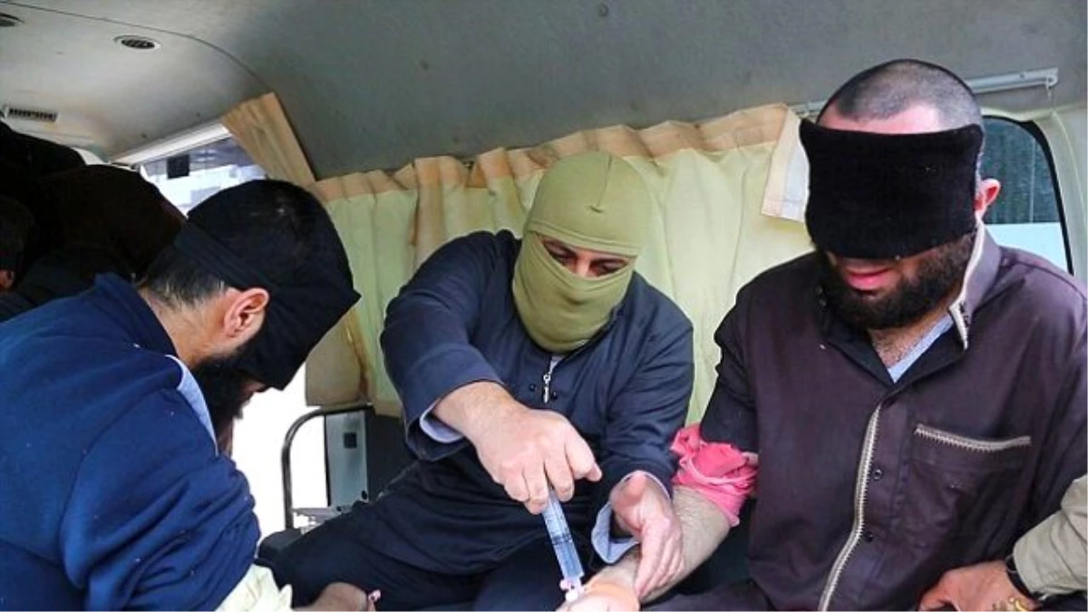 IŞİD, Hırsızlık Yapan Kişinin Ellerini Nasıl Kesiyor