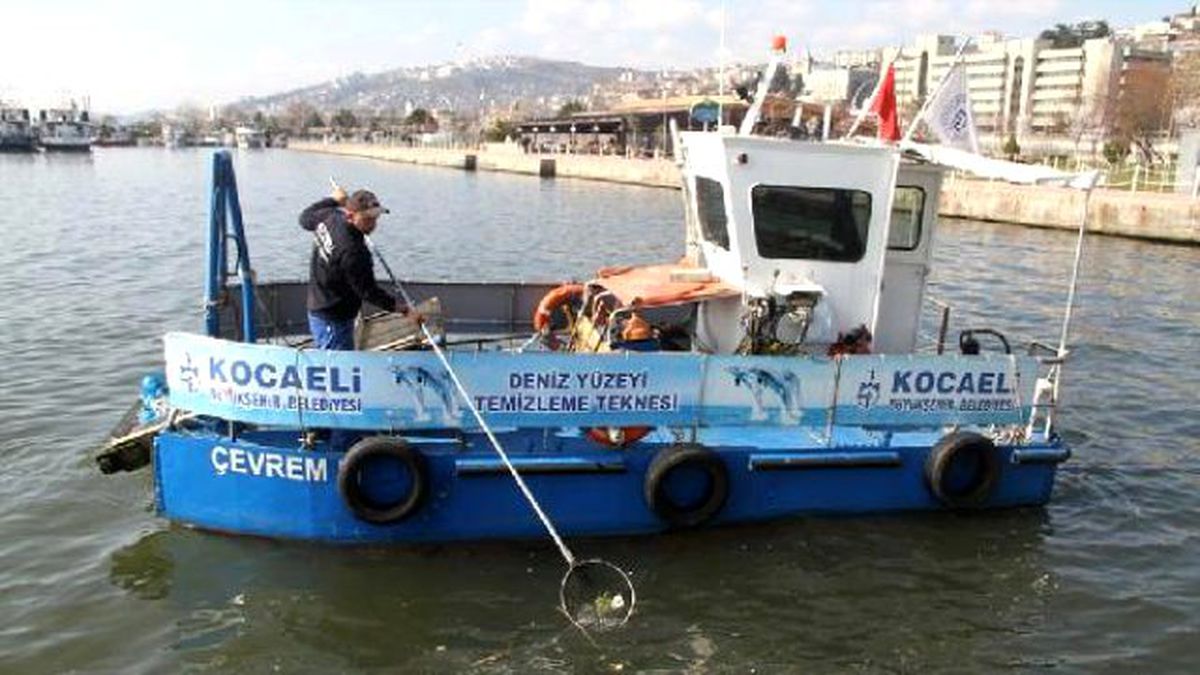 İzmit Körfezi\'nden 146 Ton Atık Süpürüldü