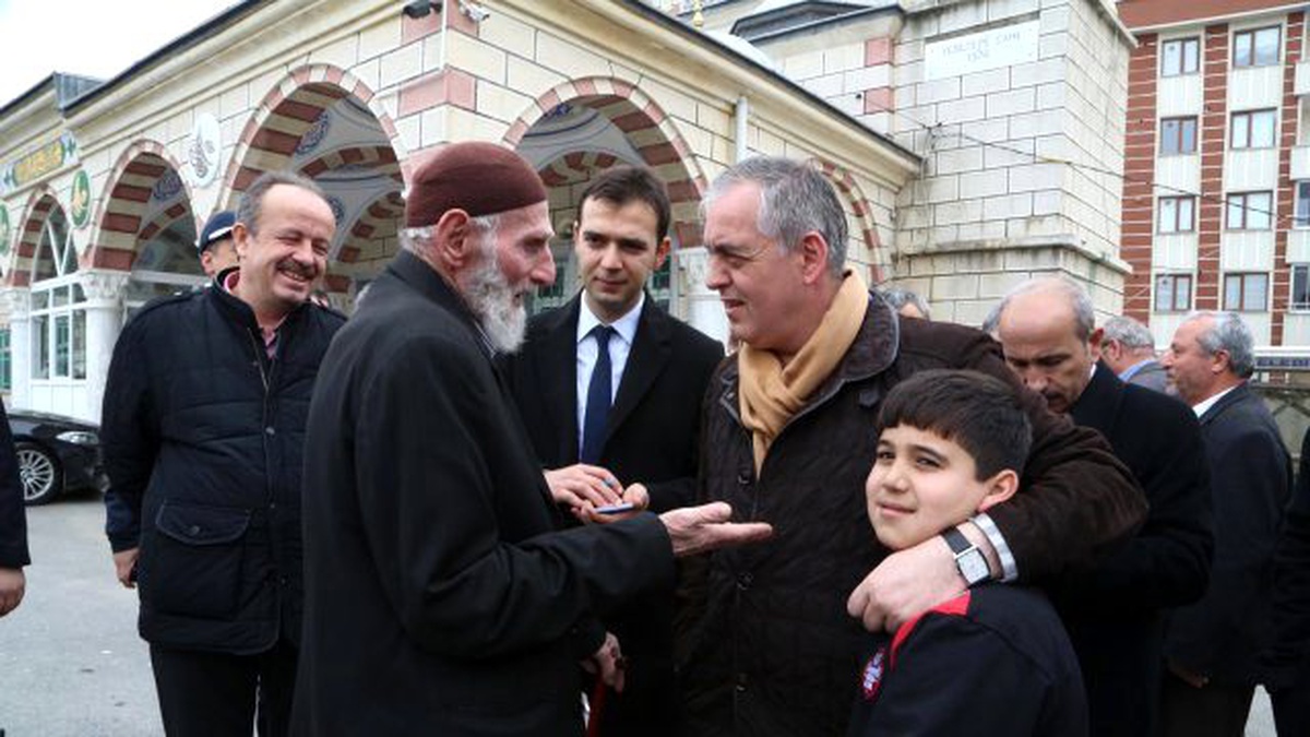 Başkan Gençleri "On Yirmi Bilgievleri"ne Davet Etti...