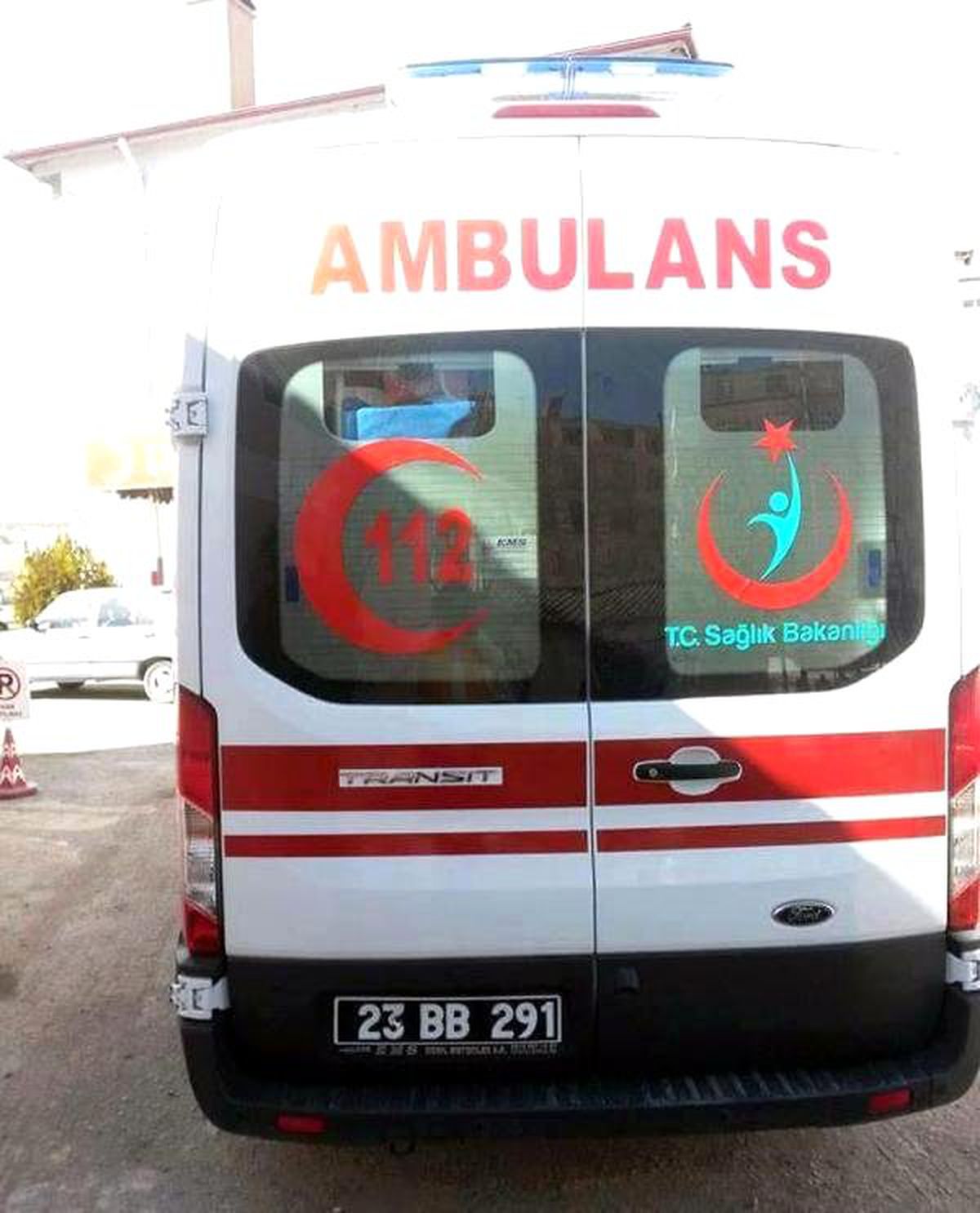 Elazığ\'da 112 Ambulansına 5 El Ateş Açıldı