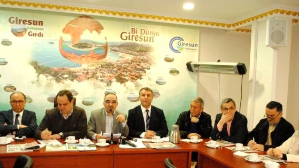 Giresun Belediye Başkanı Kerim Aksu İstanbul\'daki Hemşehrileri ile Buluştu