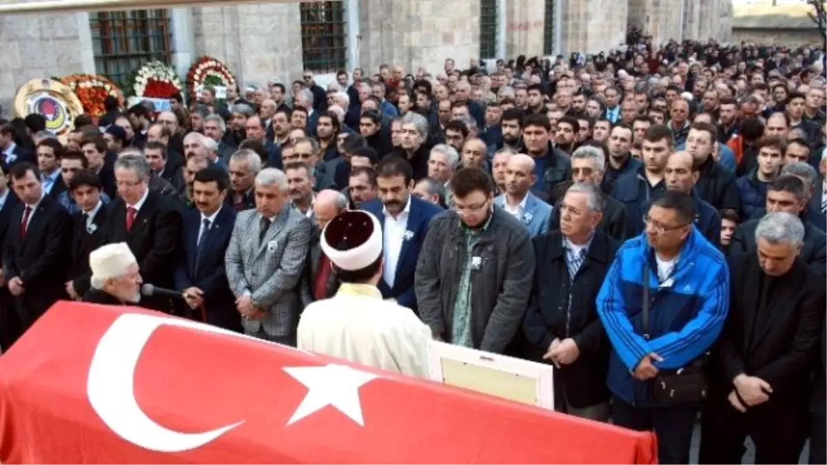 Görev Başındaki Doktor Kalp Krizi Kurbanı Oldu