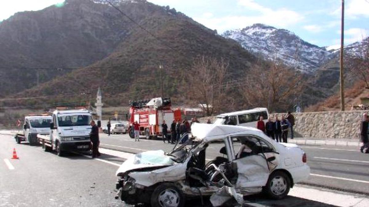 Gümüşhane\'de Trafik Kazası: 3 Ölü