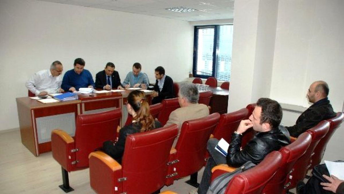İzmit Belediyesi\'nden Perde Duvar İhalesi