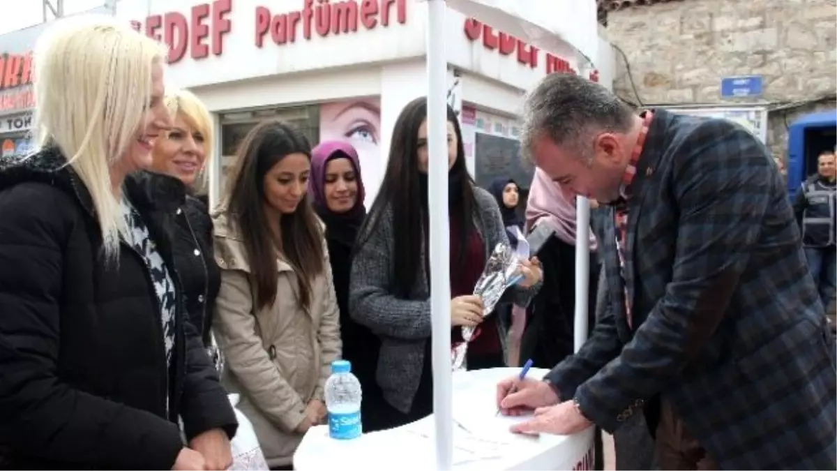 Kadına Yönelik Şiddete Karşı İmza Kampanyası