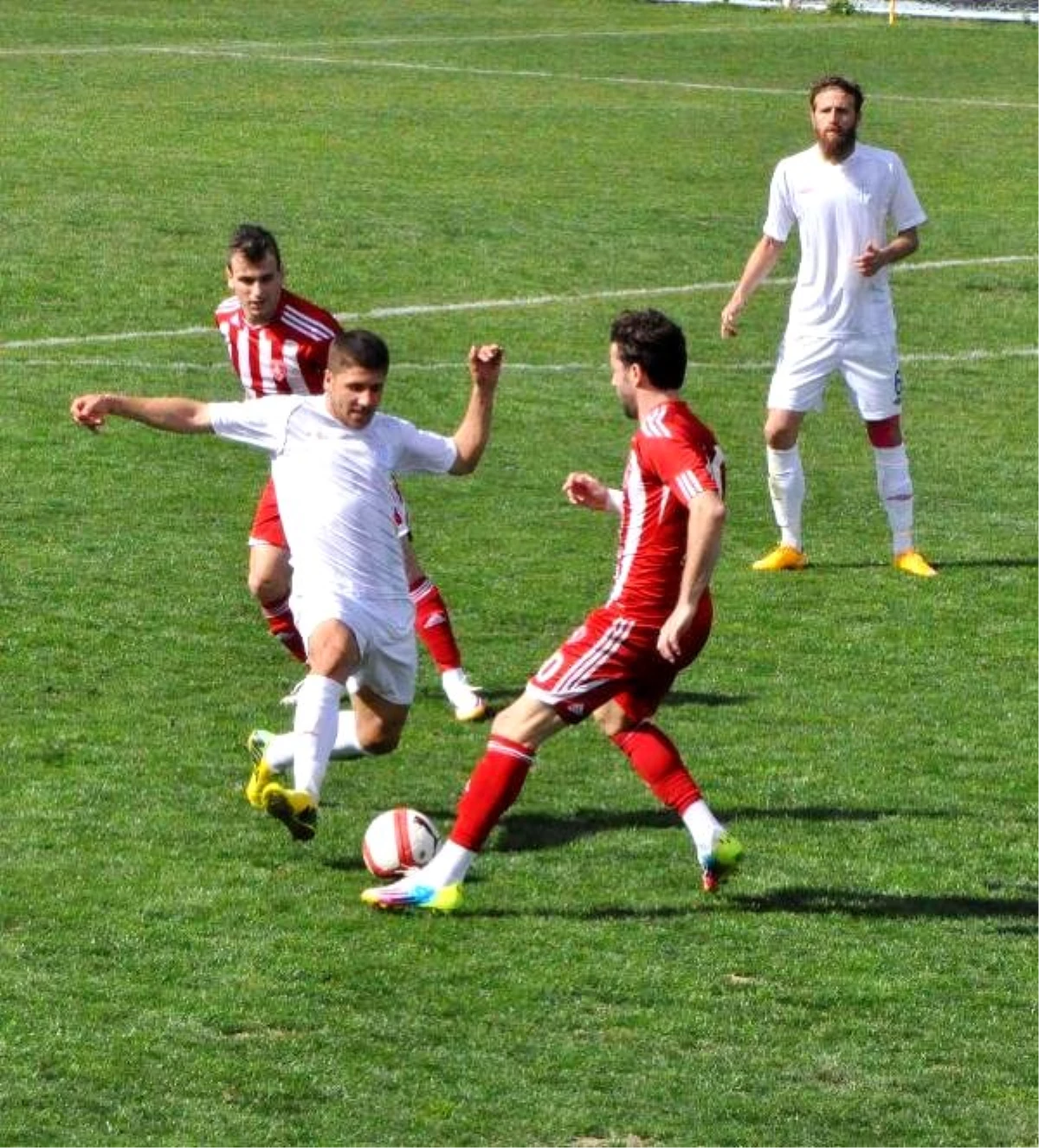 Kemer Tekirovaspor-Denizli Büyükşehir Belediyespor: 3-0